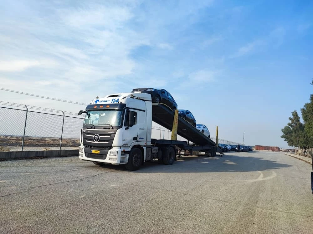 Bi-Level Hydraulic Car Carrier with Full Payload